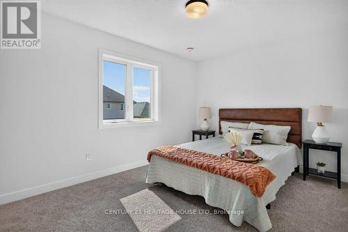 25 Kiln Lane E, St. Thomas, ON - Indoor Photo Showing Bedroom
