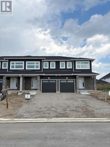 25 KILN LANE E  St. Thomas, ON N5R 0S2