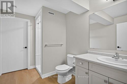 25 Kiln Lane E, St. Thomas, ON - Indoor Photo Showing Bathroom