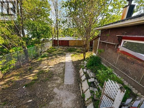 27 Oak Street, Kitchener, ON - Outdoor
