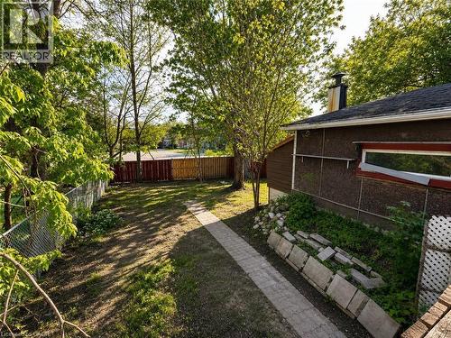 27 Oak Street, Kitchener, ON - Outdoor