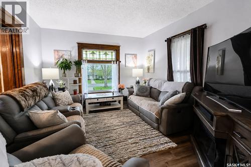 42 20Th Street E, Prince Albert, SK 