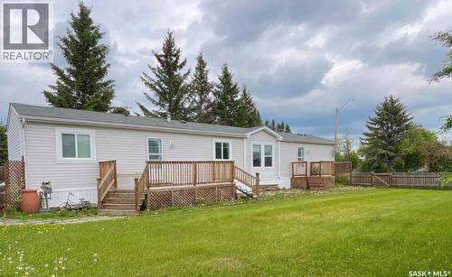 309 2Nd Street Nw, Goodsoil, SK 