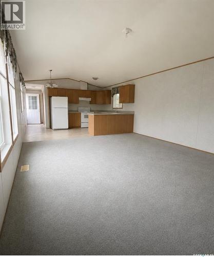 309 2Nd Street Nw, Goodsoil, SK 