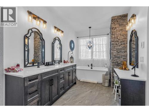 164 Sunset Boulevard, Vernon, BC 