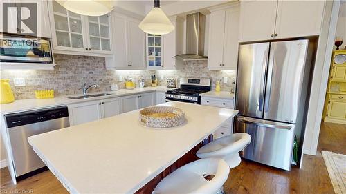 16 Ridgegate Crescent, Georgetown, ON - Indoor Photo Showing Kitchen With Stainless Steel Kitchen With Double Sink With Upgraded Kitchen