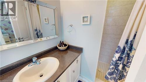 16 Ridgegate Crescent, Georgetown, ON - Indoor Photo Showing Bathroom