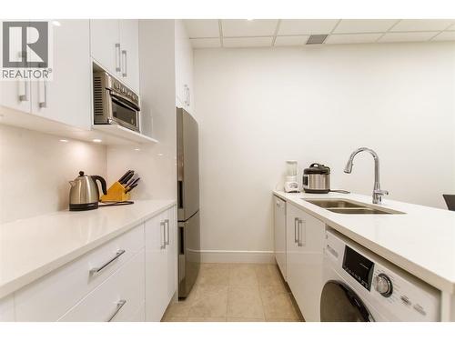 2916 Graveley Street, Vancouver, BC 