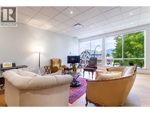 2916 Graveley Street, Vancouver, BC 