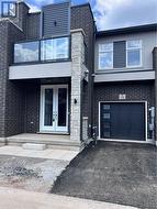 14 UPPER LEVEL - 5672 DORCHESTER ROAD Niagara Falls, ON L2G 4Y8
