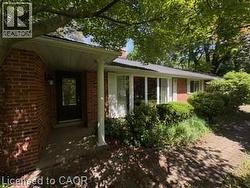 801 BOOK Road E  Ancaster, ON L9G 3L1