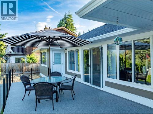 2934 Juniper Crescent, Sorrento, BC 