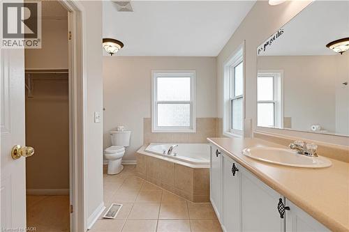 92 Baggs Crescent, Cambridge, ON 