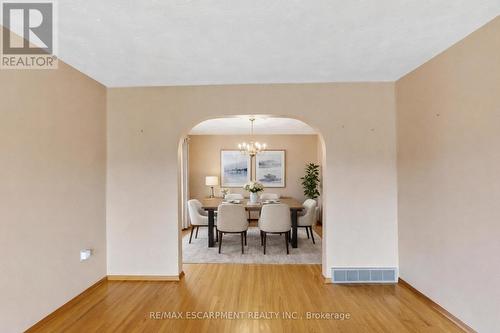 VIRTUALLY STAGED - 26 Adorn Court, Hamilton, ON 
