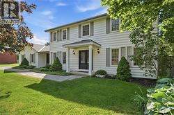 1 MEANDER Close  Carlisle, ON L0R 1H1
