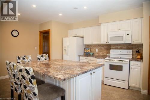 42 Hawthorne Avenue, Simcoe, ON - Indoor Photo Showing Kitchen