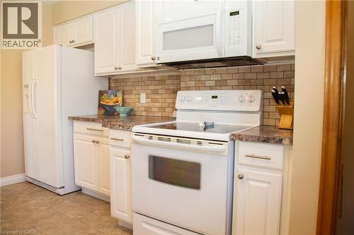 42 Hawthorne Avenue, Simcoe, ON - Indoor Photo Showing Kitchen