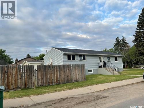 302 Dunlop Street, Saskatoon, SK 