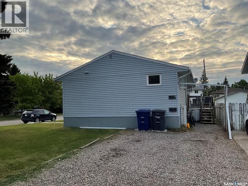302 Dunlop Street, Saskatoon, SK 
