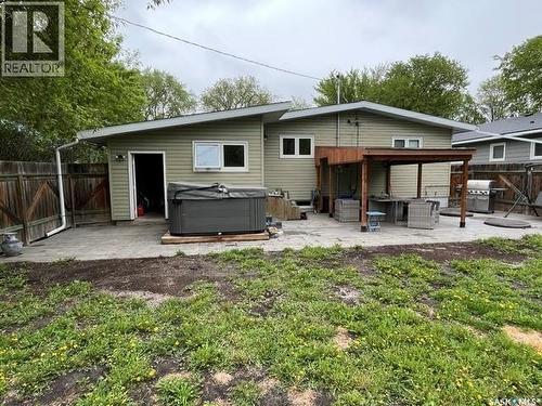 206 3Rd Avenue W, Canora, SK 