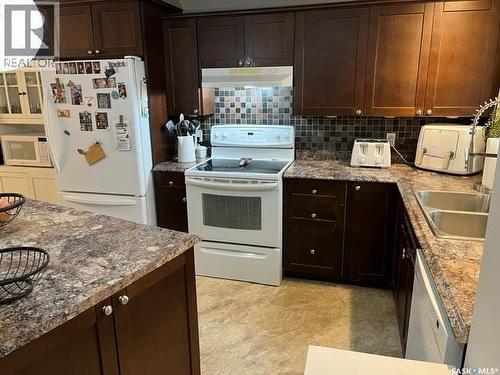 206 3Rd Avenue W, Canora, SK 