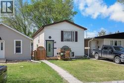 440 LORNE STREET  Regina, SK S4R 2J4