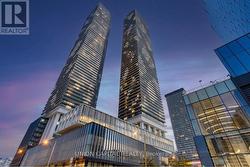 4715 - 138 DOWNES STREET Toronto, ON M5E 0E4