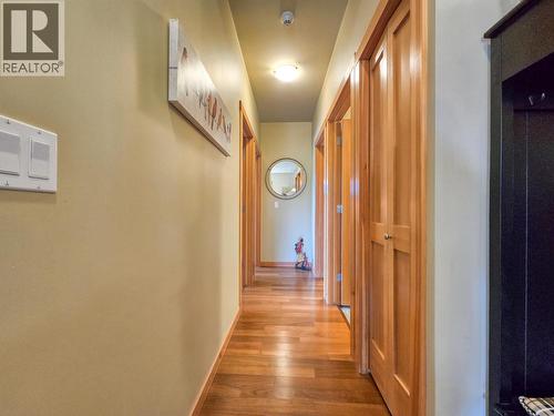 905 7Th Avenue Unit# 201, Invermere, BC 