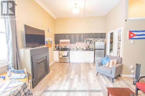 49 Main Street, Kawartha Lakes (Bobcaygeon), ON 