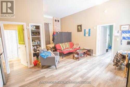 49 Main Street, Kawartha Lakes (Bobcaygeon), ON 