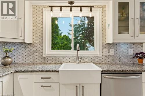 Farmhouse sink with a gooseneck faucet - 17 Piper Place, Caledonia, ON 
