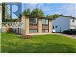 16 GARROW DRIVE  Hamilton, ON L9C 6G9