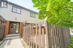 105 - 960 GLEN STREET Oshawa, ON L1J 6E8