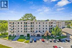 315 VILLAGE GROVE DRIVE Unit# 505 Tecumseh, ON N8N 5G4