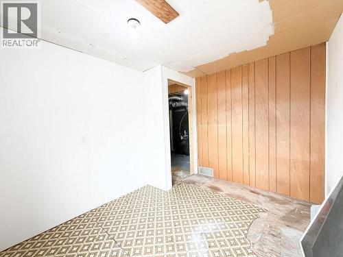 18-20 Harper Street, Faro, YT 