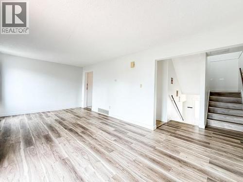 18-20 Harper Street, Faro, YT 