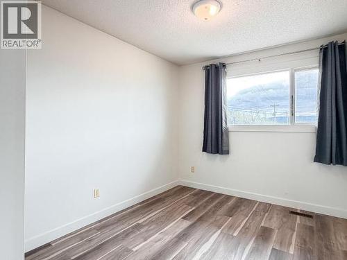 18-20 Harper Street, Faro, YT 
