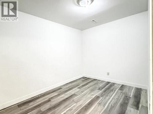 18-20 Harper Street, Faro, YT 