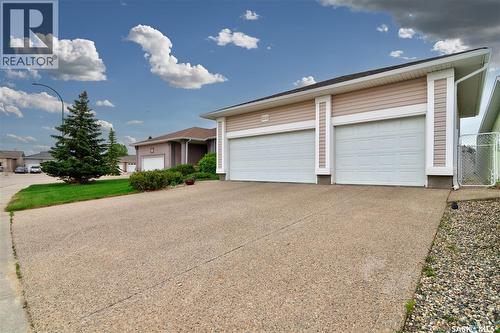 3511 Bishop Crescent E, Regina, SK 