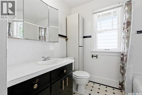 525 5Th Street E, Saskatoon, SK 