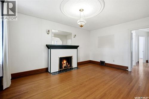 525 5Th Street E, Saskatoon, SK 