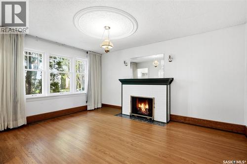525 5Th Street E, Saskatoon, SK 