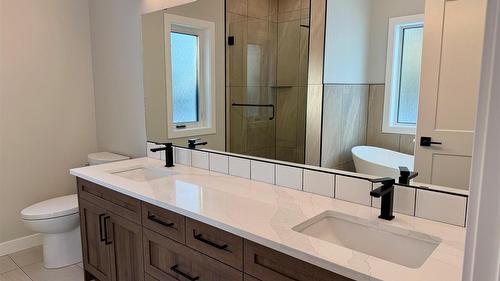 5072 Berland Bend, Windermere, BC 