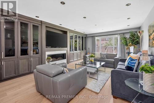 35 Lorengate Place, Vaughan, ON 