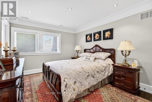 277 Shoreacres Road, Burlington, ON 
