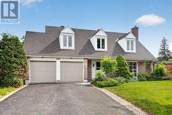 2067 WOODGLEN CRESCENT Ottawa, ON K1J 6G6