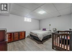 Basement bedroom - 