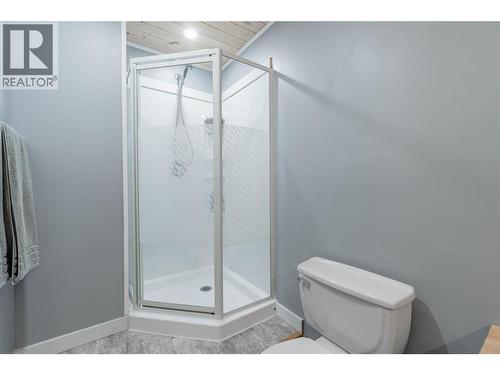 Basement 3-piece bath - 6763 Meadows Drive, Oliver, BC - Indoor Photo Showing Bathroom