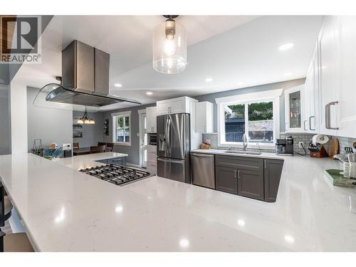 Kitchen main level - 6763 Meadows Drive, Oliver, BC - Indoor Photo Showing Kitchen With Upgraded Kitchen