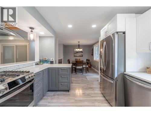 Kitchen main level - 6763 Meadows Drive, Oliver, BC - Indoor Photo Showing Kitchen